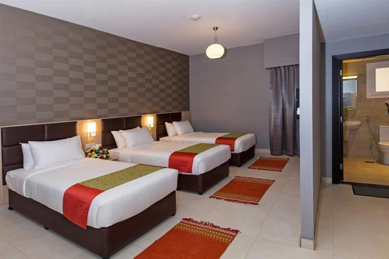 Florida Square Hotel Dubai Bagian luar foto