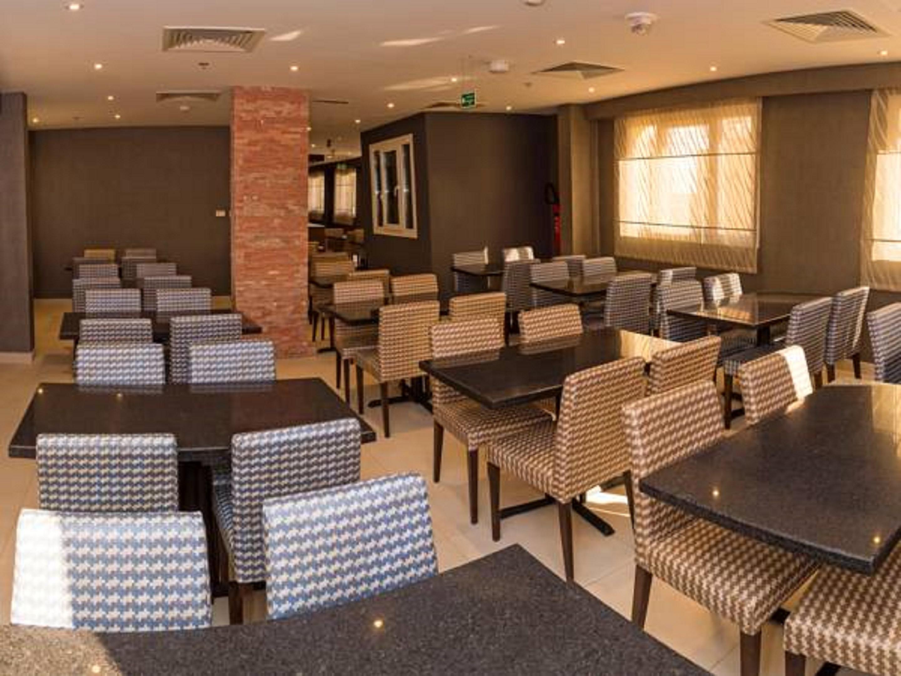 Florida Square Hotel Dubai Bagian luar foto