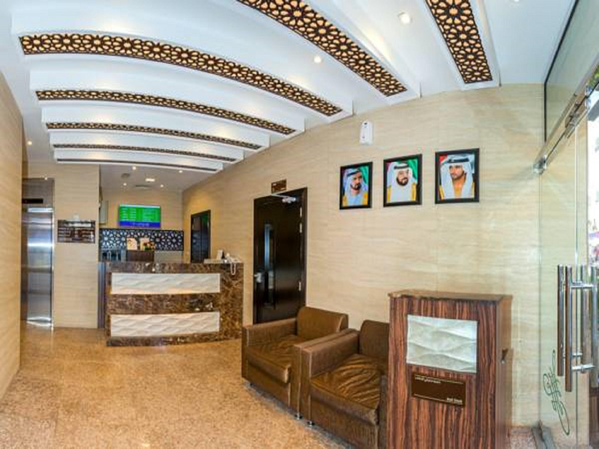 Florida Square Hotel Dubai Bagian luar foto