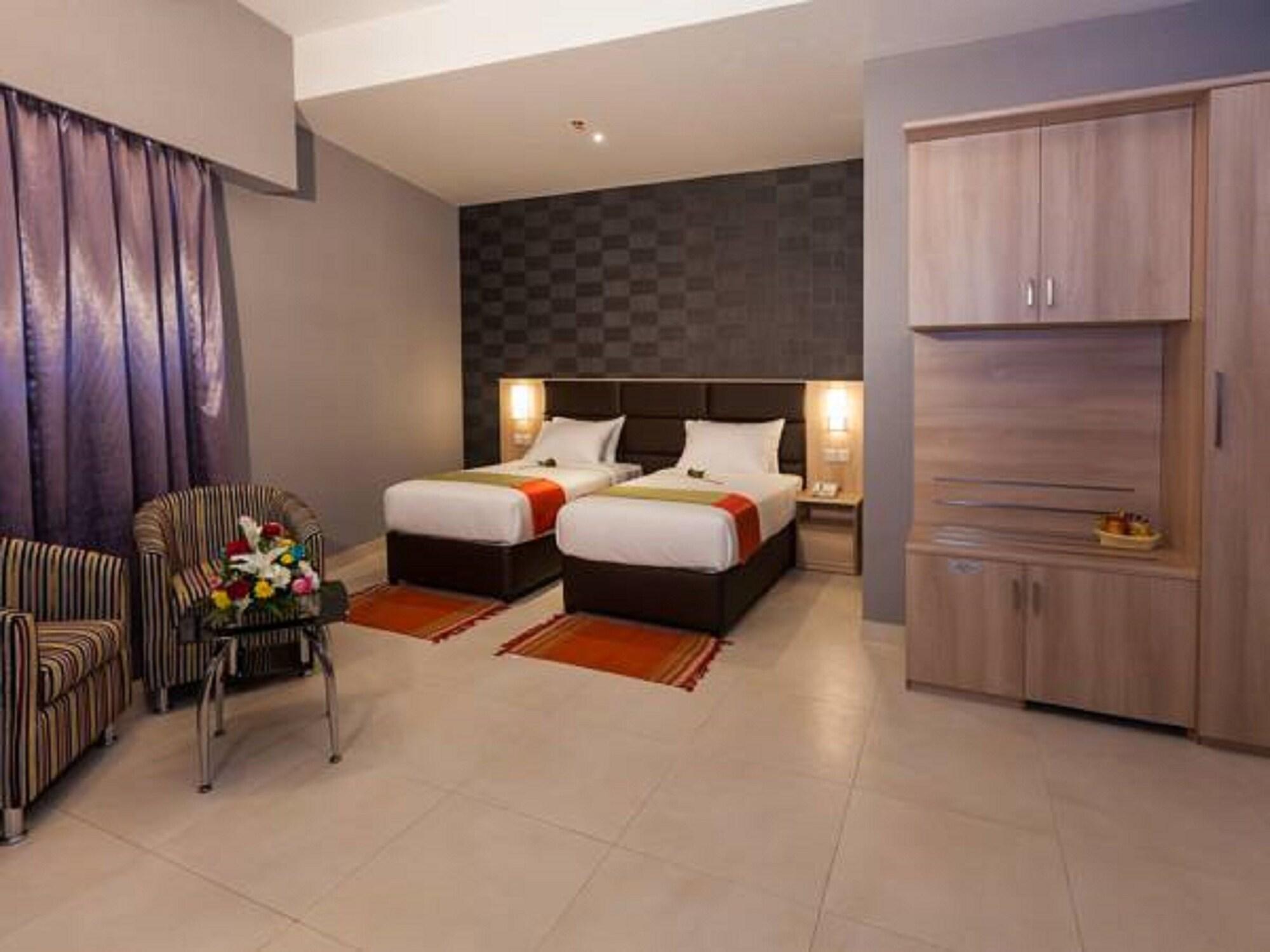 Florida Square Hotel Dubai Bagian luar foto