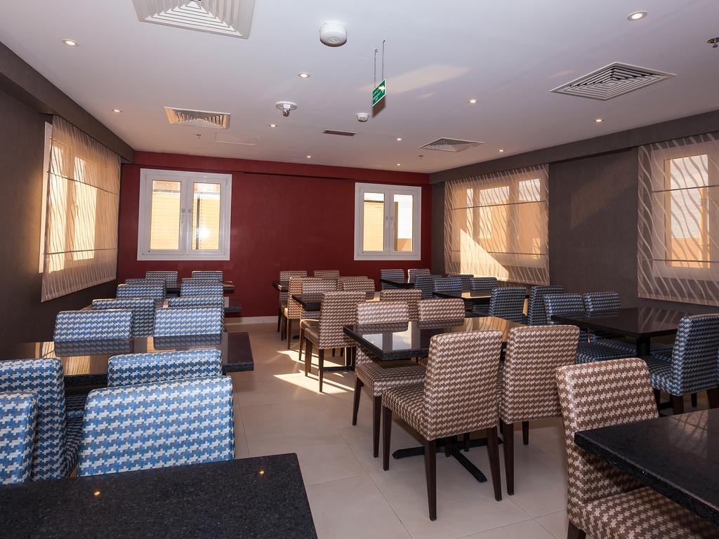 Florida Square Hotel Dubai Bagian luar foto