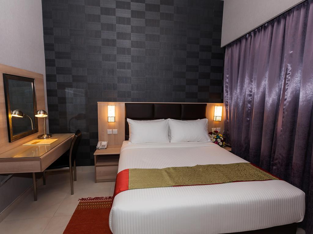 Florida Square Hotel Dubai Ruang foto