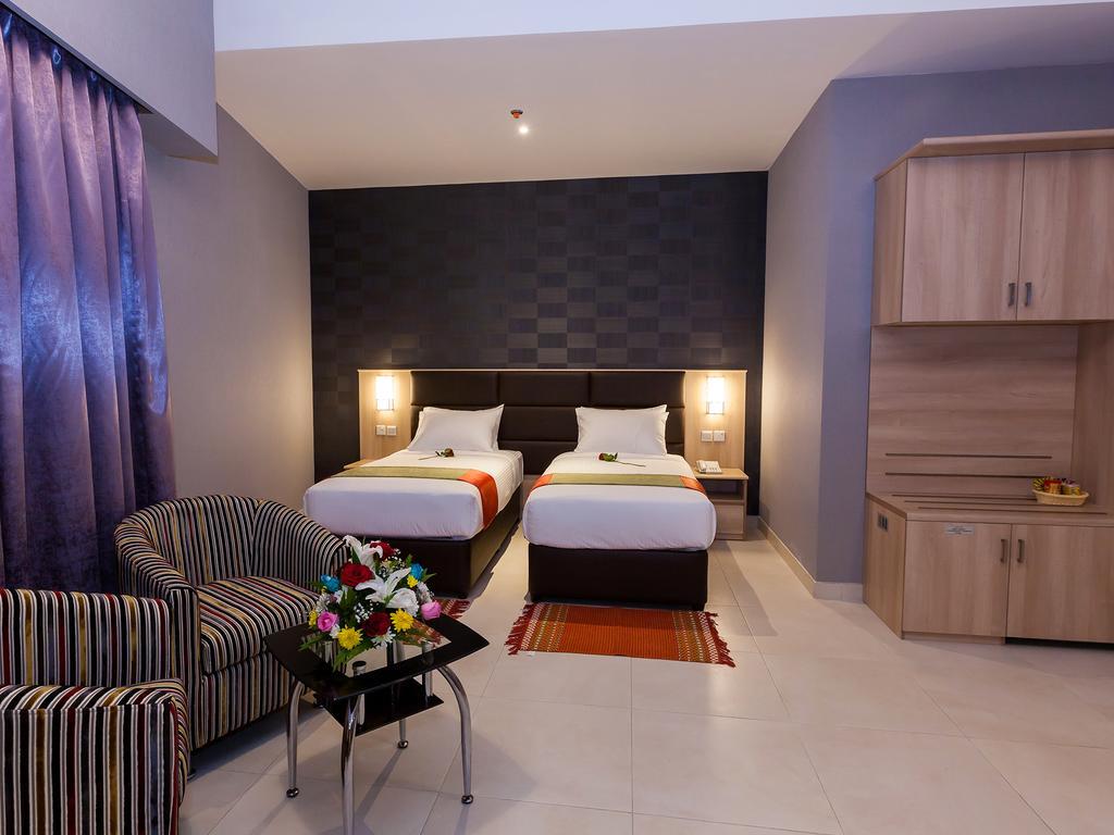 Florida Square Hotel Dubai Bagian luar foto